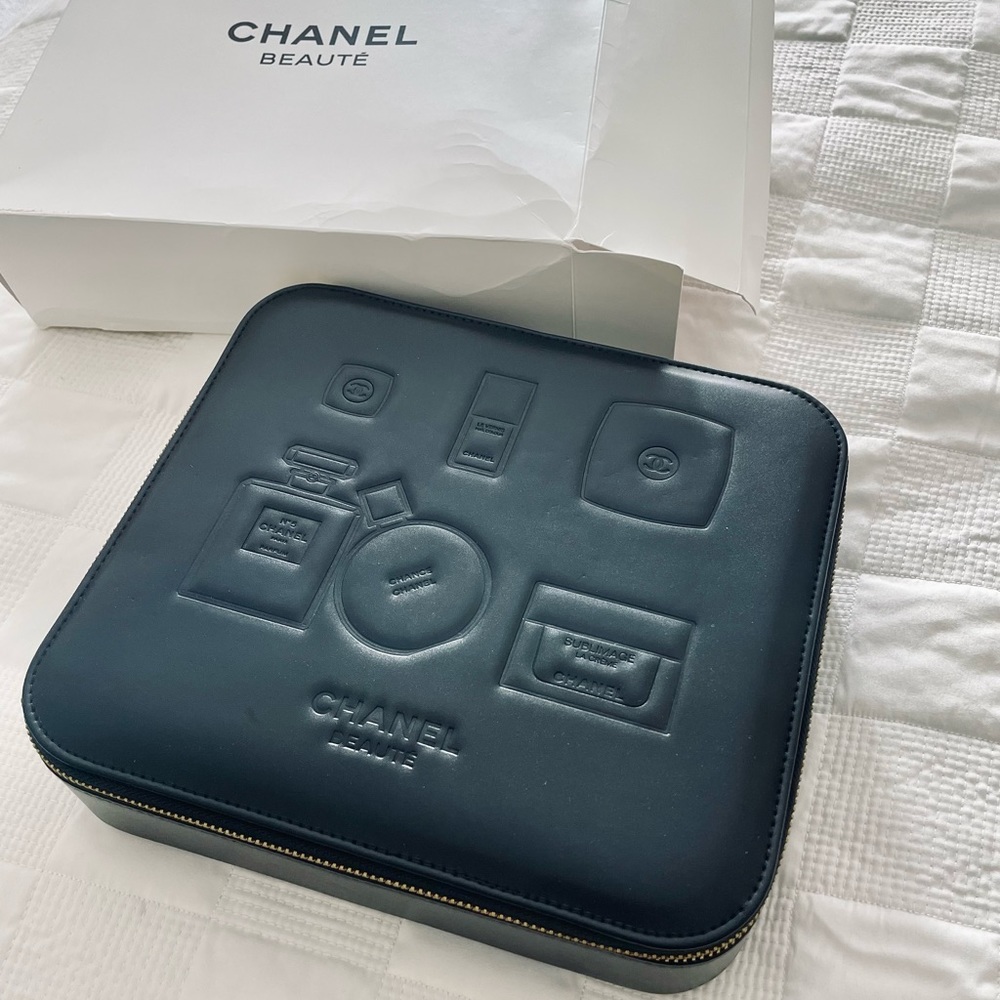 Chanel Zip Cosmetic/Vanity Case